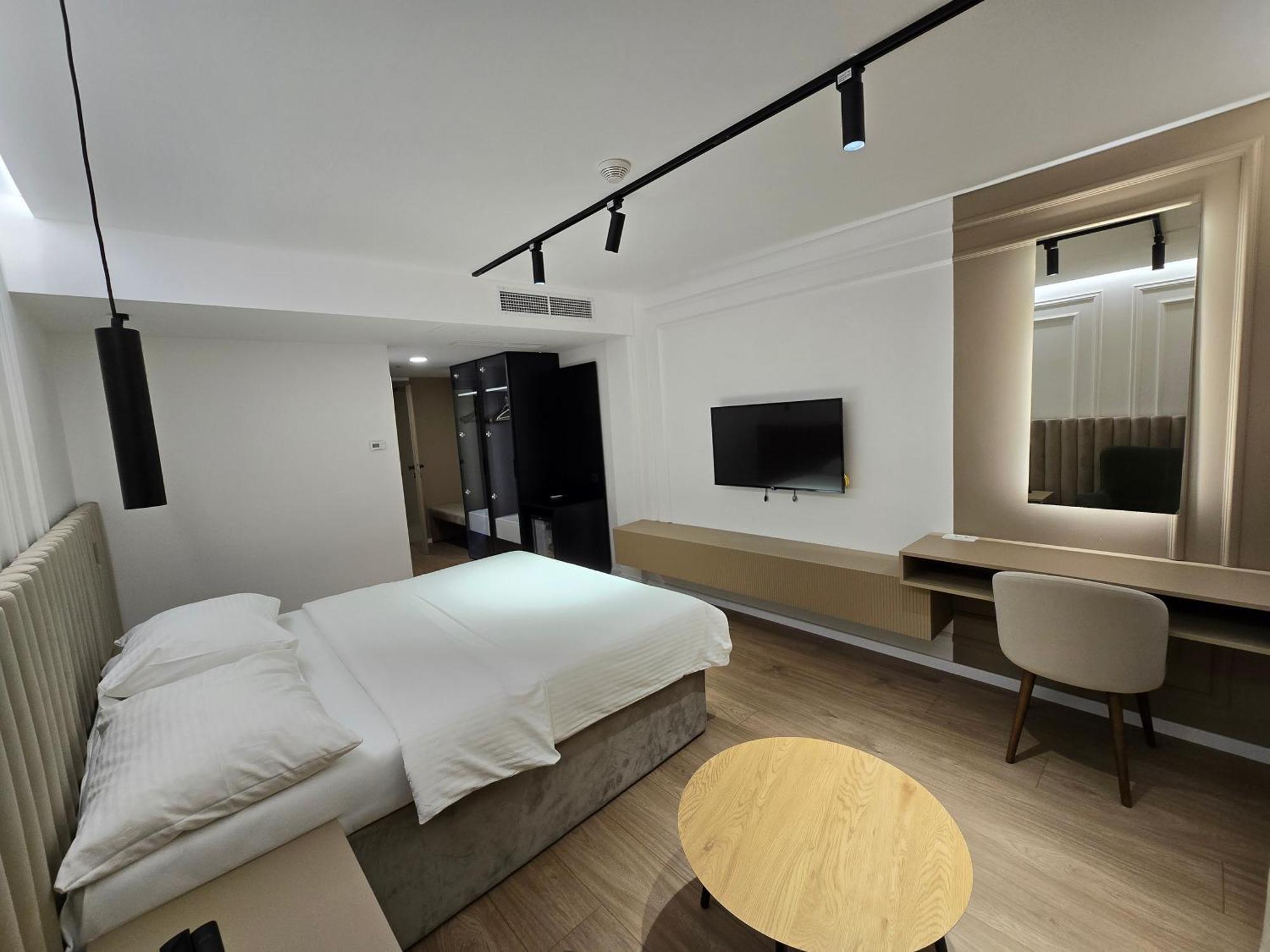 Hotel In Zepce Eksteriør billede