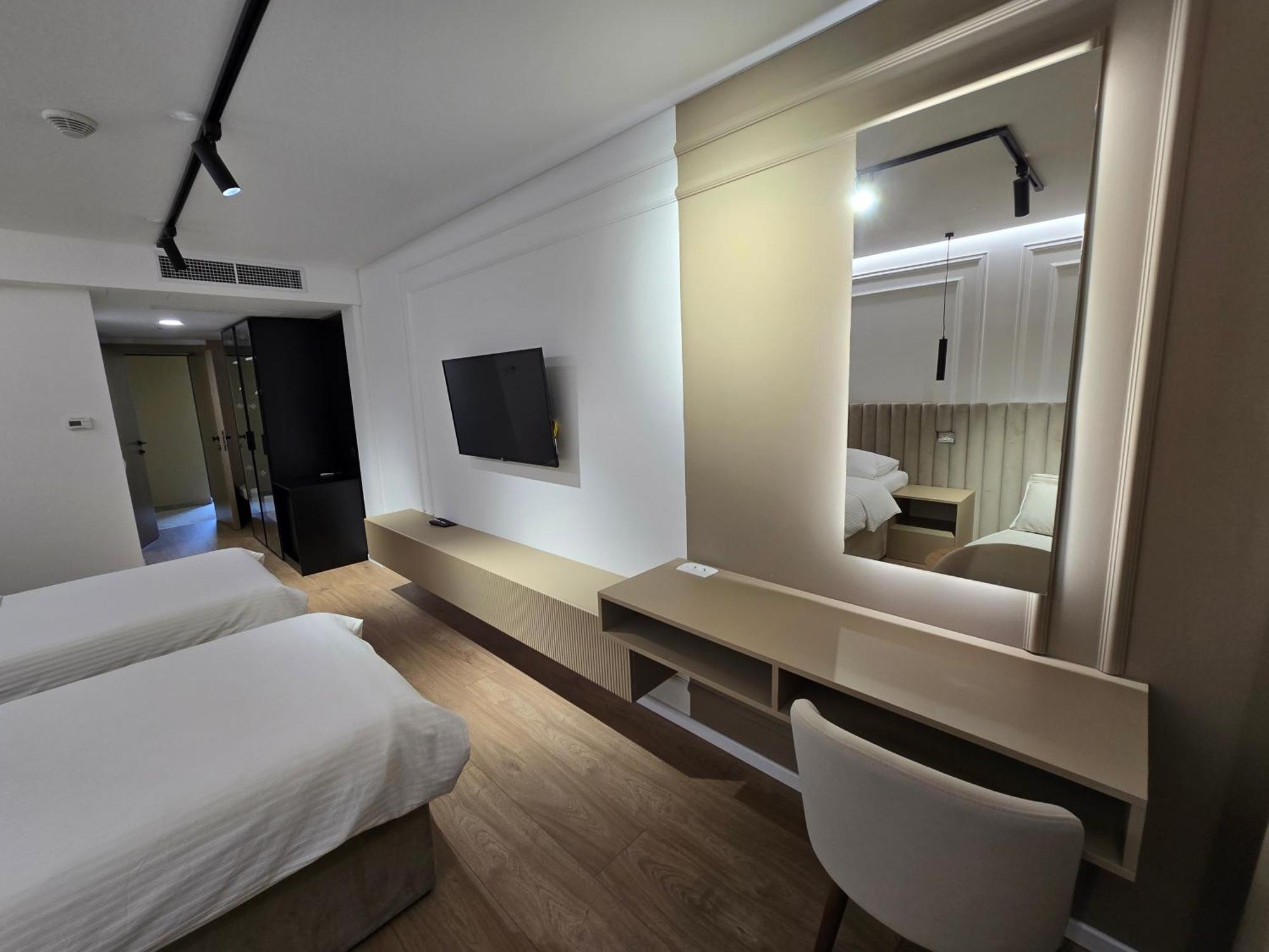 Hotel In Zepce Eksteriør billede